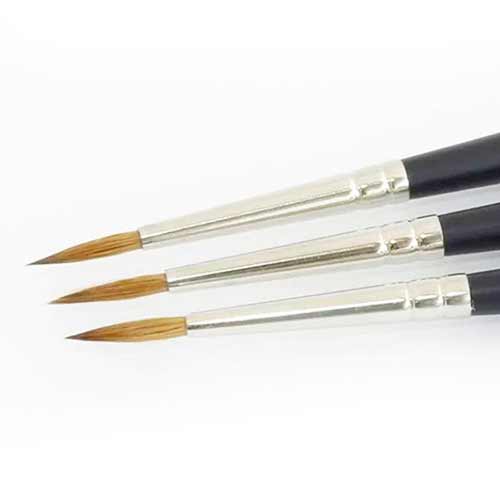 一套六把紫貂毛刷，每个尺寸各一张产品照片